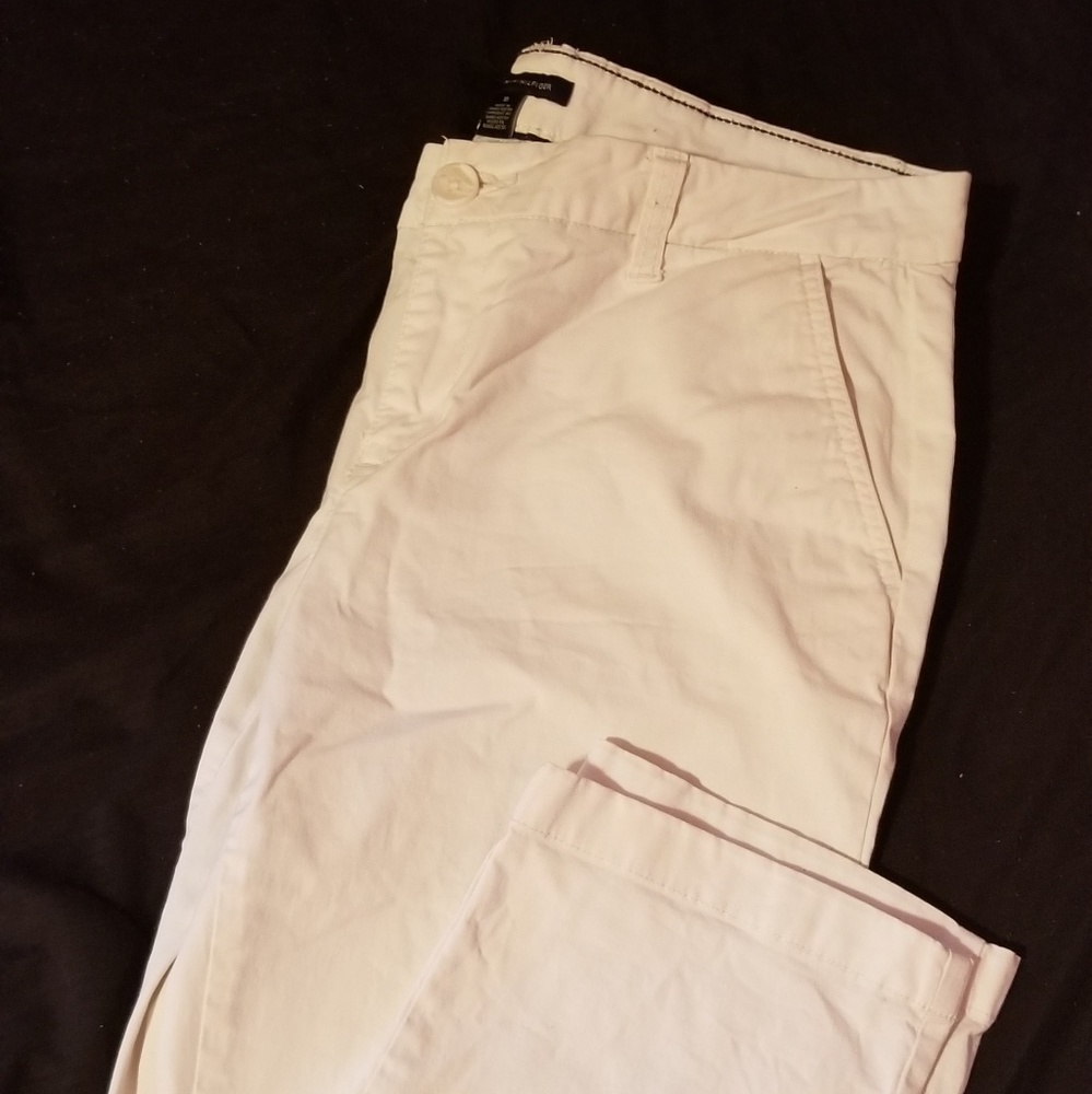 White Tommy Hilfiger Capris